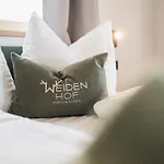 Weidenchalets