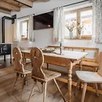 Weidenchalets *