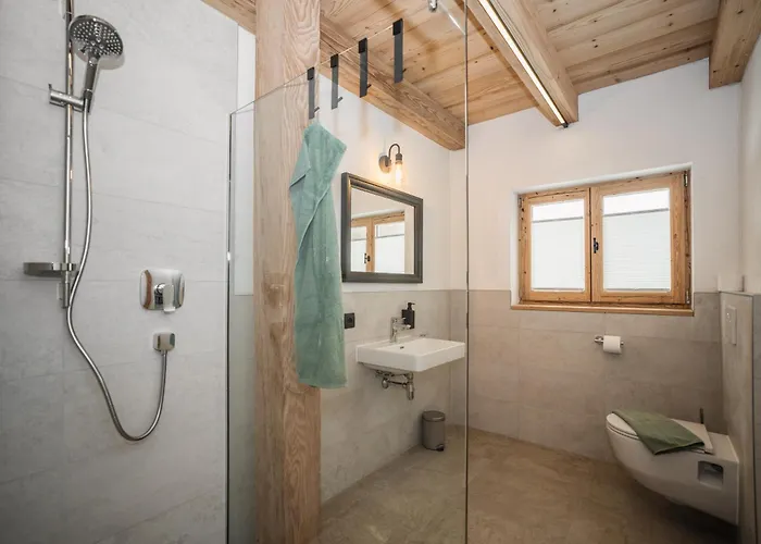 Деревянный коттедж Weidenchalets