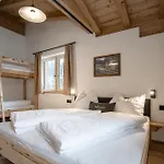 Weidenchalets 山林小屋 *