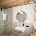 Деревянный коттедж Weidenchalets *