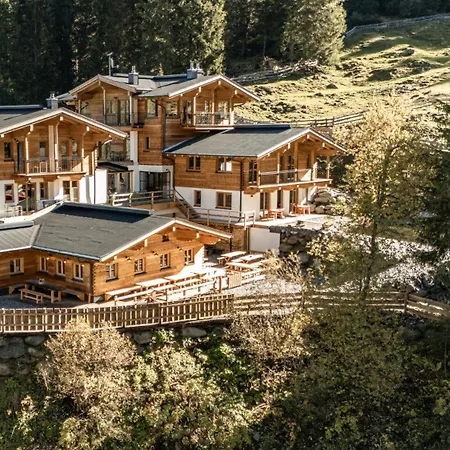 Weidenchalets Sellrain