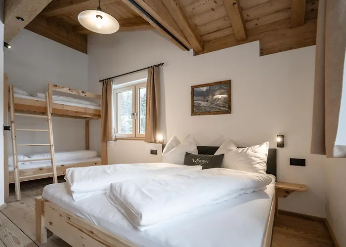 Weidenchalets Lodge *