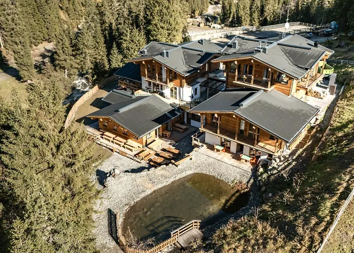 Weidenchalets Lodge *